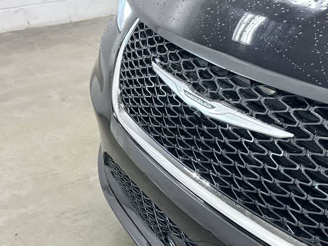 Thumbnail: 2025 Chrysler Pacifica - 30