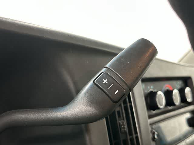 Thumbnail: 2018 GMC Savana - 23