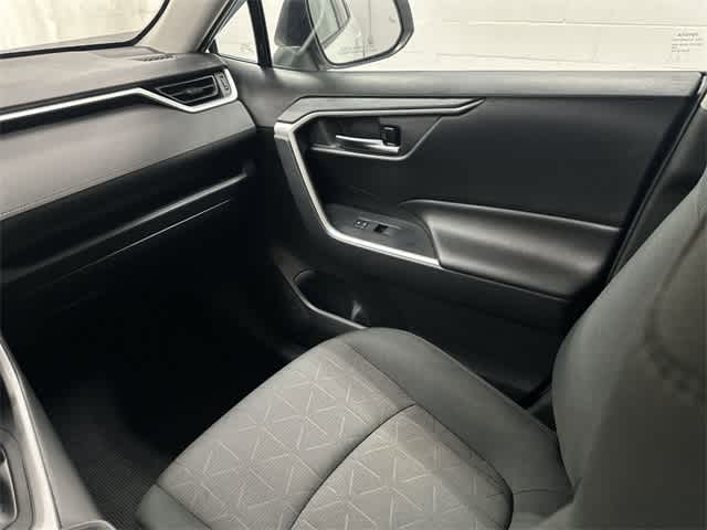 Thumbnail: 2019 Toyota RAV4 - 13