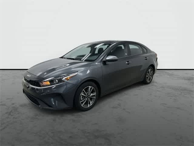 Thumbnail: 2024 Kia Forte - 8