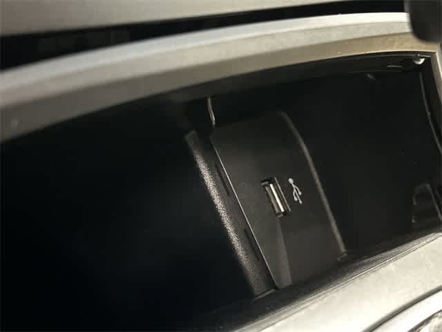 Thumbnail: 2018 Ford Edge - 25