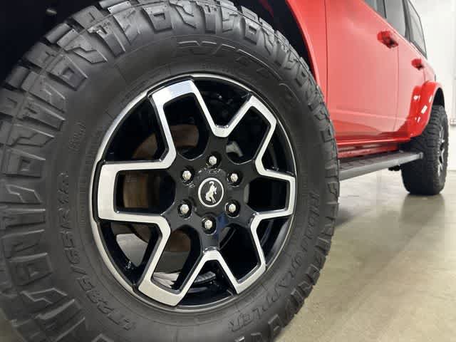 Thumbnail: 2023 Ford Bronco - 28