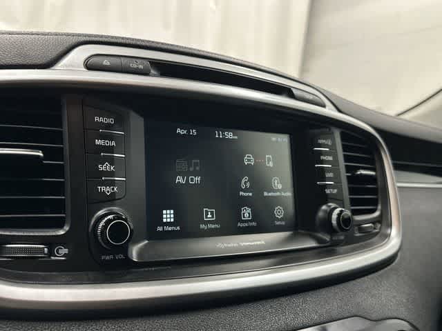 Thumbnail: 2017 Kia Sorento - 22