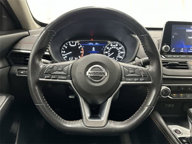 2022 Nissan Altima SR 15