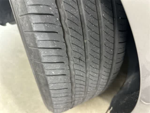 Thumbnail: 2023 Genesis G80 - 30