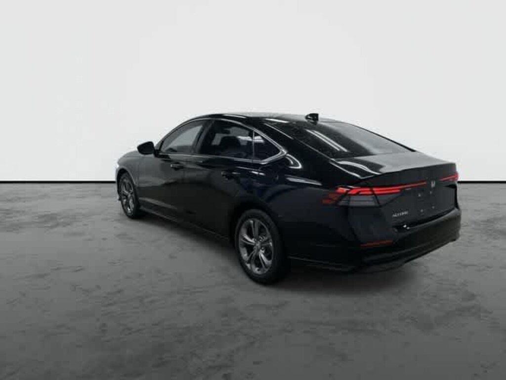 Used 2024 Honda Accord EX Sedan