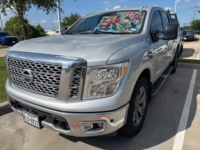 Thumbnail: 2017 Nissan Titan - 3