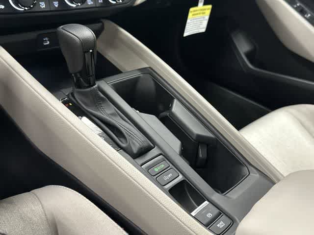 2025 Honda Accord SE - Photo 23