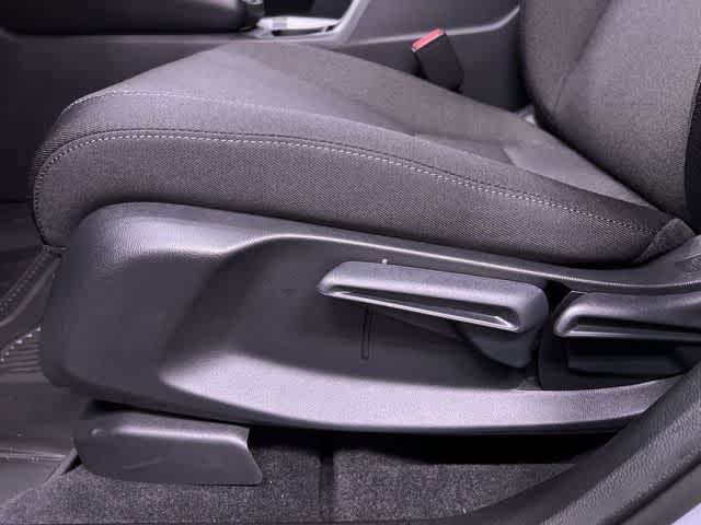 2025 Honda CR-V LX - Photo 27