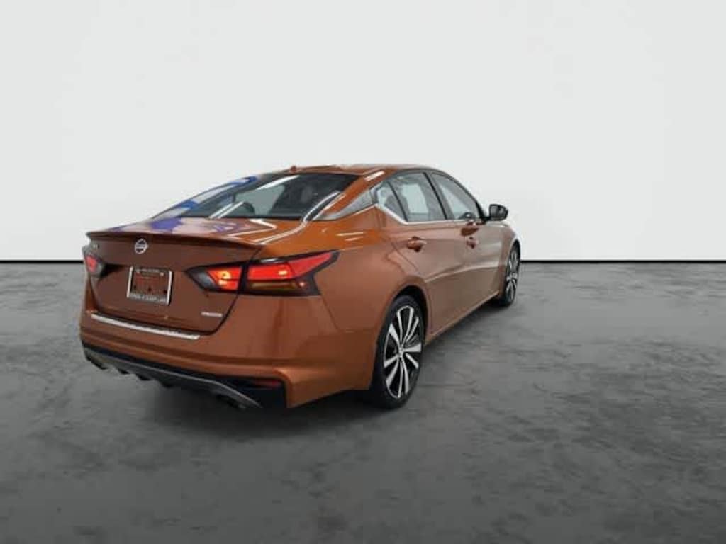 Used 2022 Nissan Altima 2.0 SR Sedan