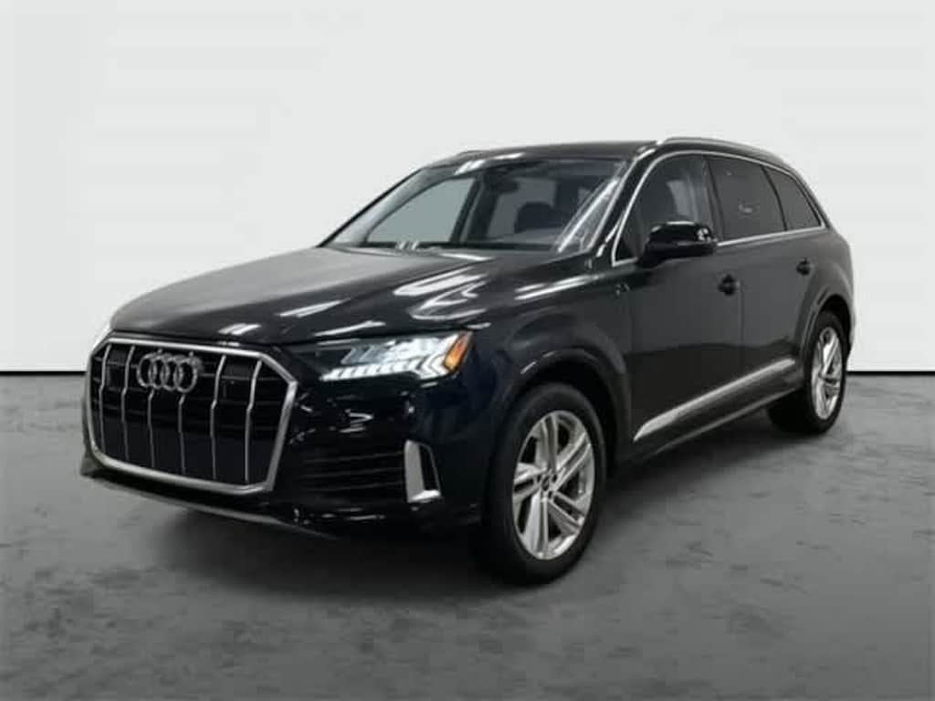 Used 2024 Audi Q7 55 Premium Plus SUV