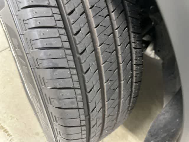 2025 Honda CR-V LX - Photo 29