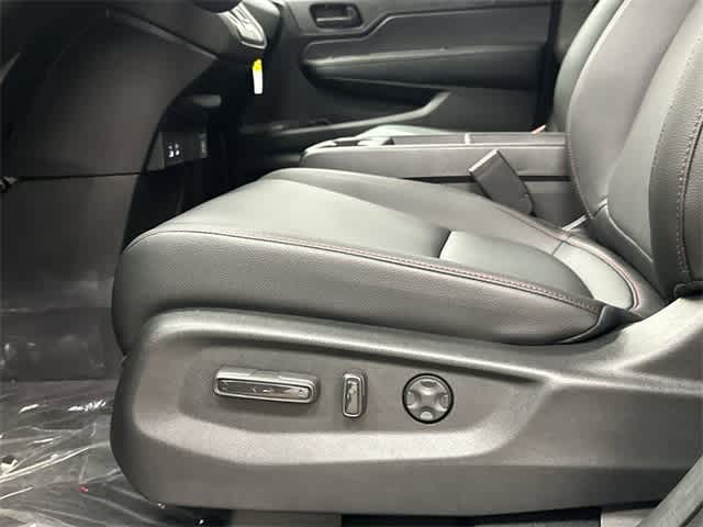 Thumbnail: 2026 Honda Odyssey - 26