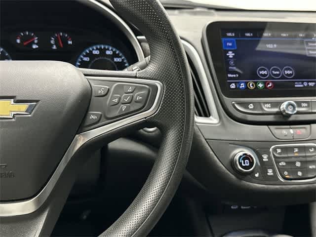 Thumbnail: 2023 Chevrolet Malibu - 18