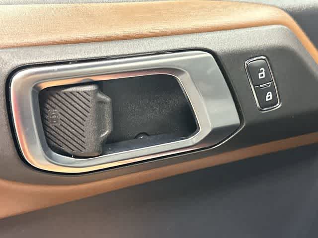 Thumbnail: 2023 Ford Bronco - 20