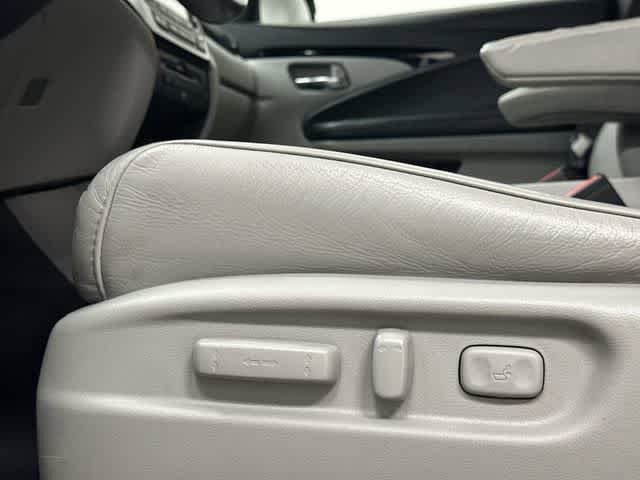 Thumbnail: 2019 Honda Pilot - 27
