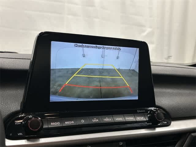 Thumbnail: 2020 Kia Forte - 23