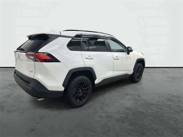 Thumbnail: 2019 Toyota RAV4 - 4