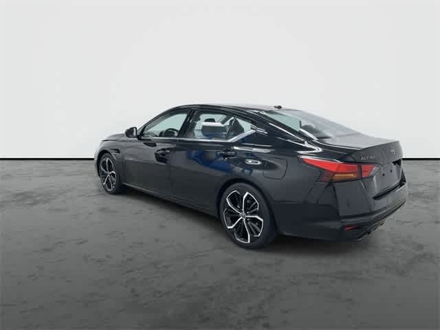 Thumbnail: 2024 Nissan Altima - 9