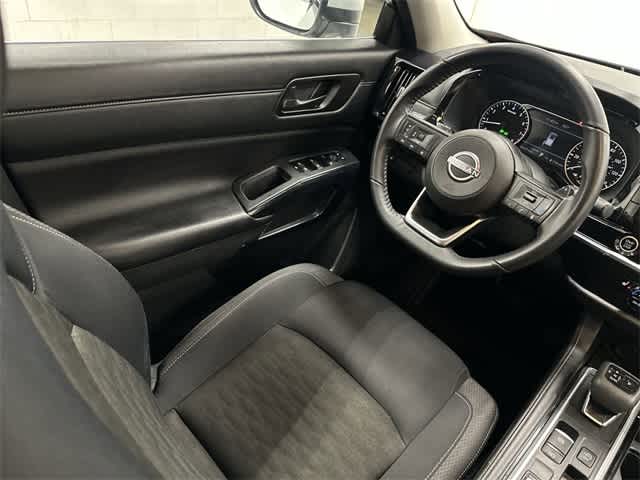 Thumbnail: 2024 Nissan Pathfinder - 12