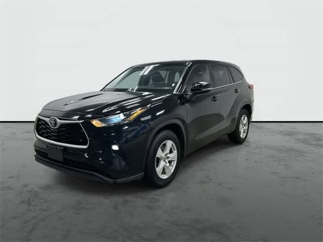 Thumbnail: 2023 Toyota Highlander - 7