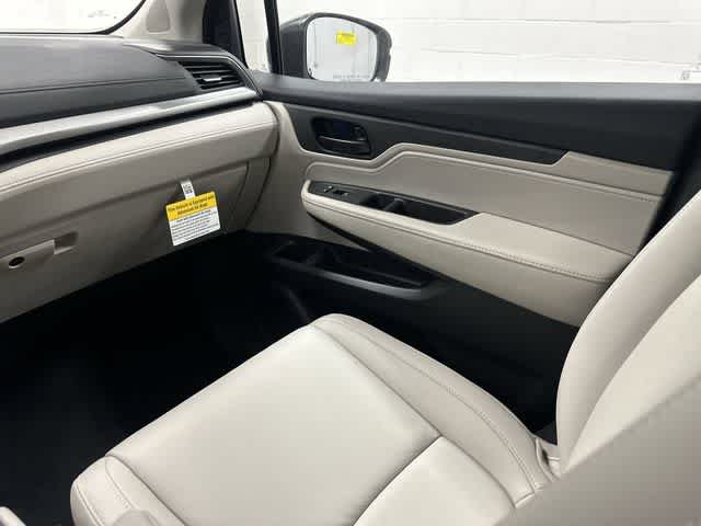 Thumbnail: 2026 Honda Odyssey - 13