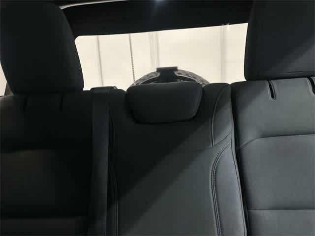 Thumbnail: 2018 Jeep Wrangler - 14