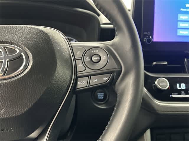 Thumbnail: 2025 Toyota Corolla Cross - 18