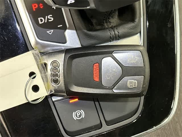 Thumbnail: 2024 Audi Q5 - 32