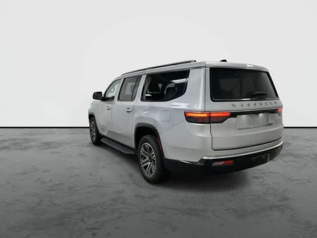 Used 2024 Jeep Wagoneer L Series II SUV