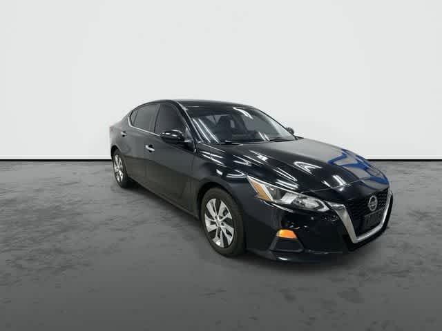 Thumbnail: 2020 Nissan Altima - 6