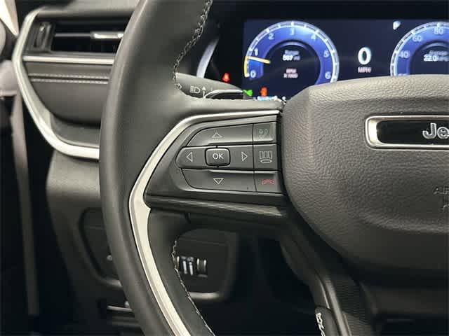 Thumbnail: 2023 Jeep Grand Cherokee - 15