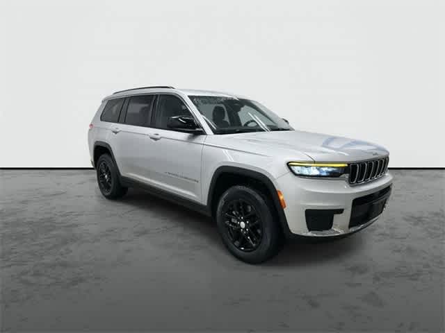 Thumbnail: 2023 Jeep Grand Cherokee L - 5