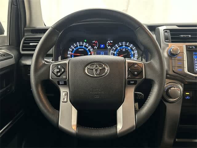 Thumbnail: 2015 Toyota 4Runner - 15