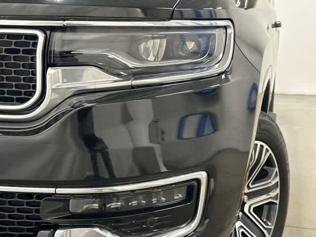 Thumbnail: 2022 Jeep Wagoneer - 30