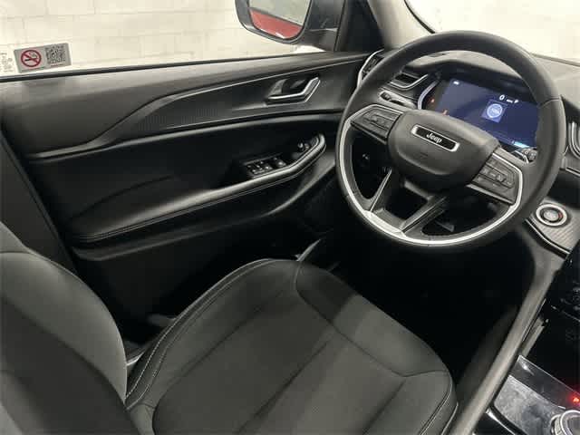 Thumbnail: 2023 Jeep Grand Cherokee - 12