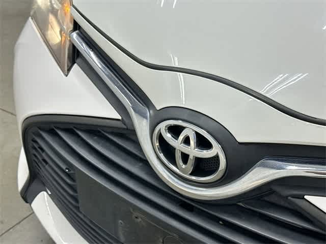 Thumbnail: 2015 Toyota Yaris - 29
