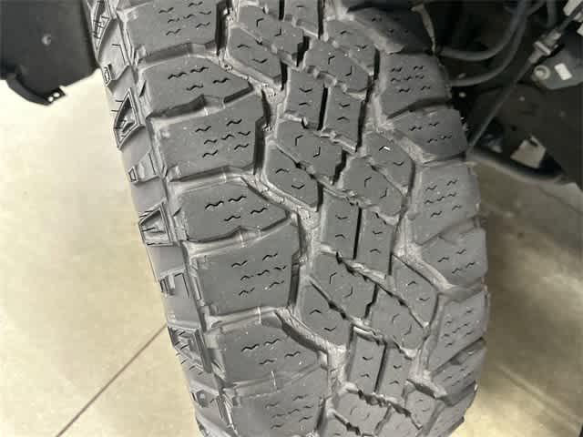 Thumbnail: 2020 Chevrolet Silverado 1500 - 29