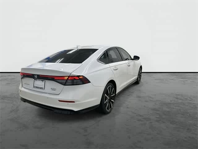 2025 Honda Accord Hybrid Touring photo 3