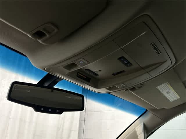 Thumbnail: 2015 Chevrolet Silverado 1500 - 21