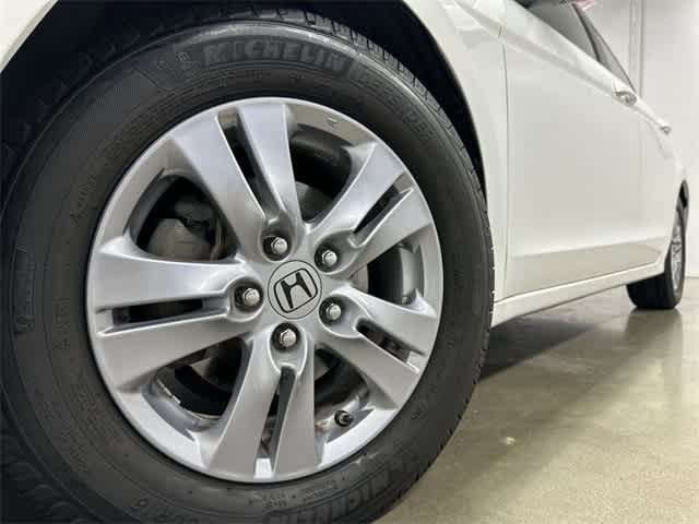 Thumbnail: 2012 Honda Accord - 27