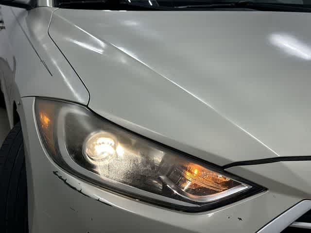 Thumbnail: 2017 Hyundai Elantra - 30