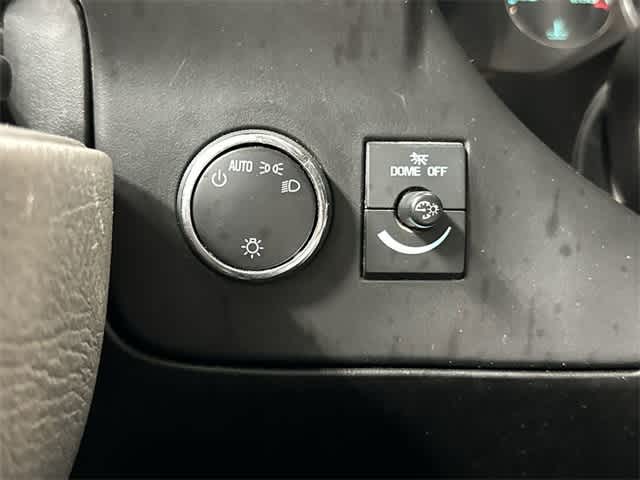 Thumbnail: 2018 Chevrolet Express - 17