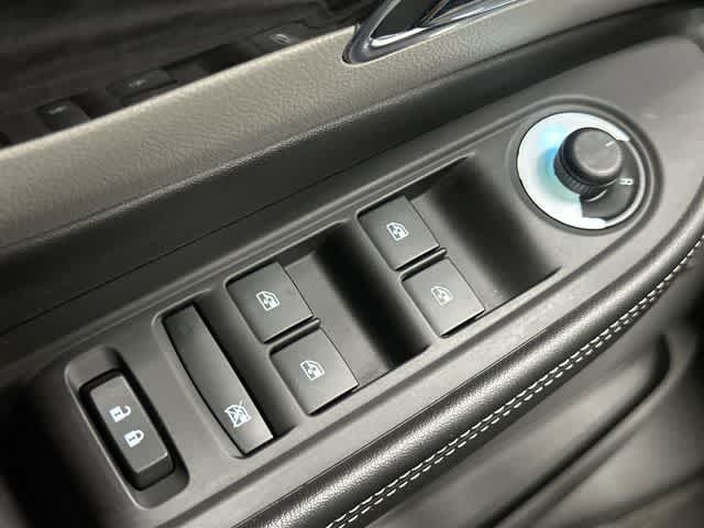Thumbnail: 2013 Buick Encore - 20