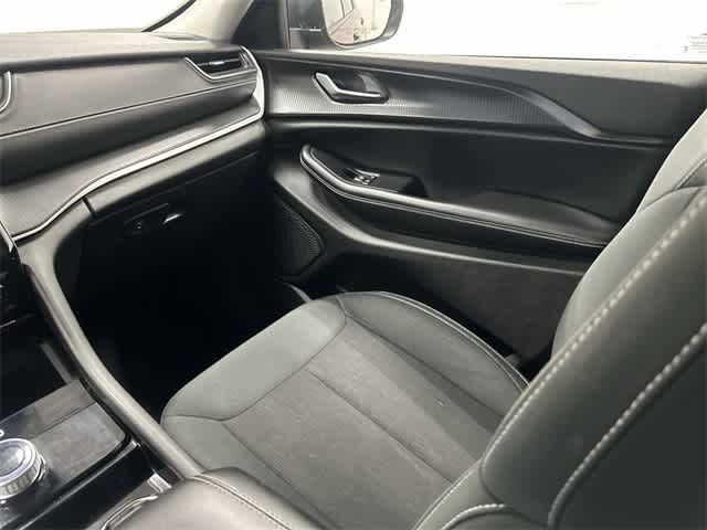 Thumbnail: 2023 Jeep Grand Cherokee - 13