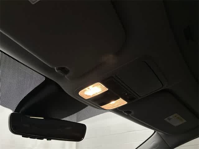 Thumbnail: 2023 Honda Odyssey - 21