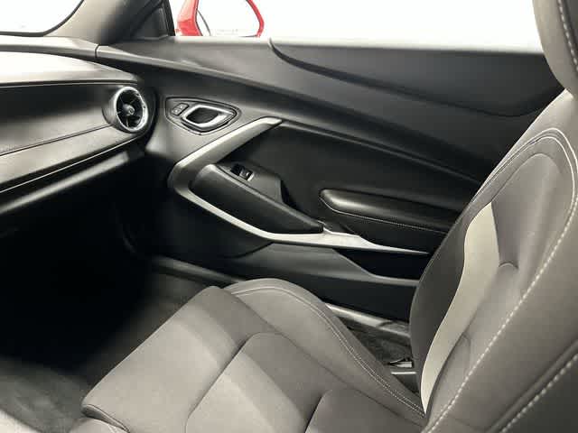 Thumbnail: 2017 Chevrolet Camaro - 13