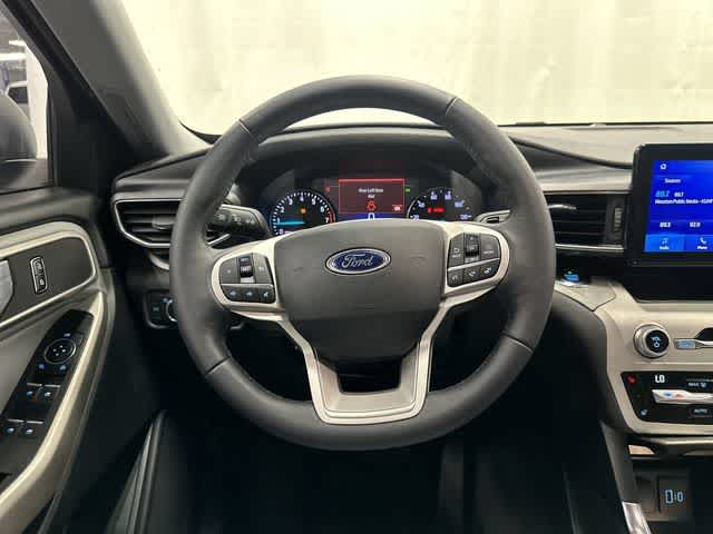 Thumbnail: 2021 Ford Explorer - 14