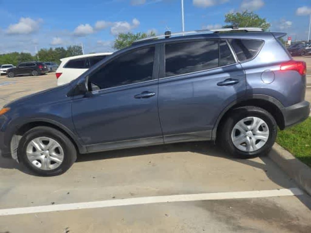 Used 2013 Toyota RAV4 LE SUV