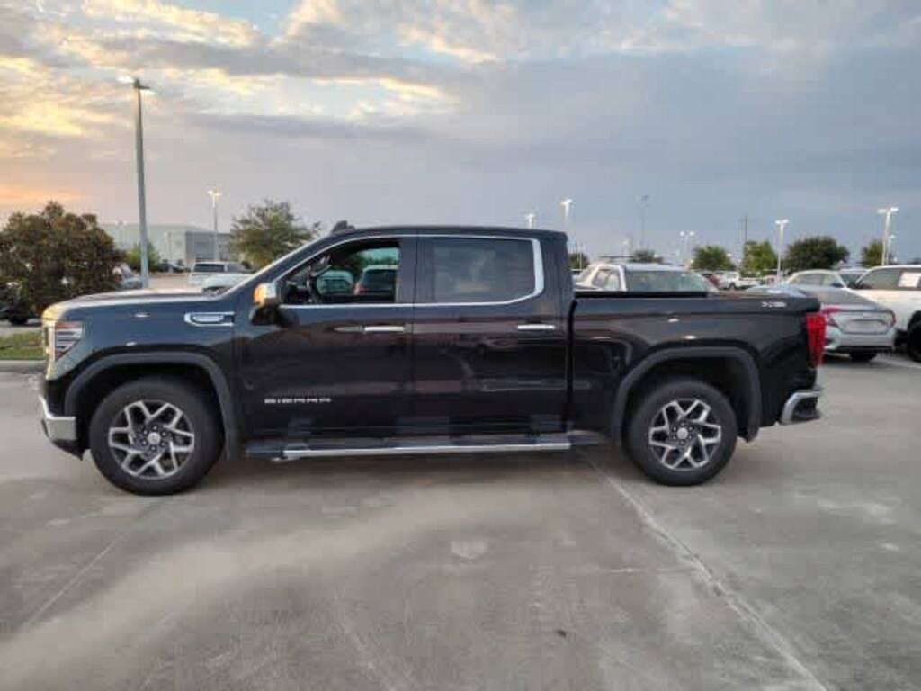 Used 2023 GMC Sierra 1500 SLT Truck Crew Cab
